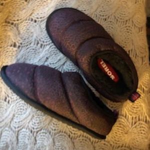 *HOST PICK* Sorel Bodega Run Slippers *NEW*